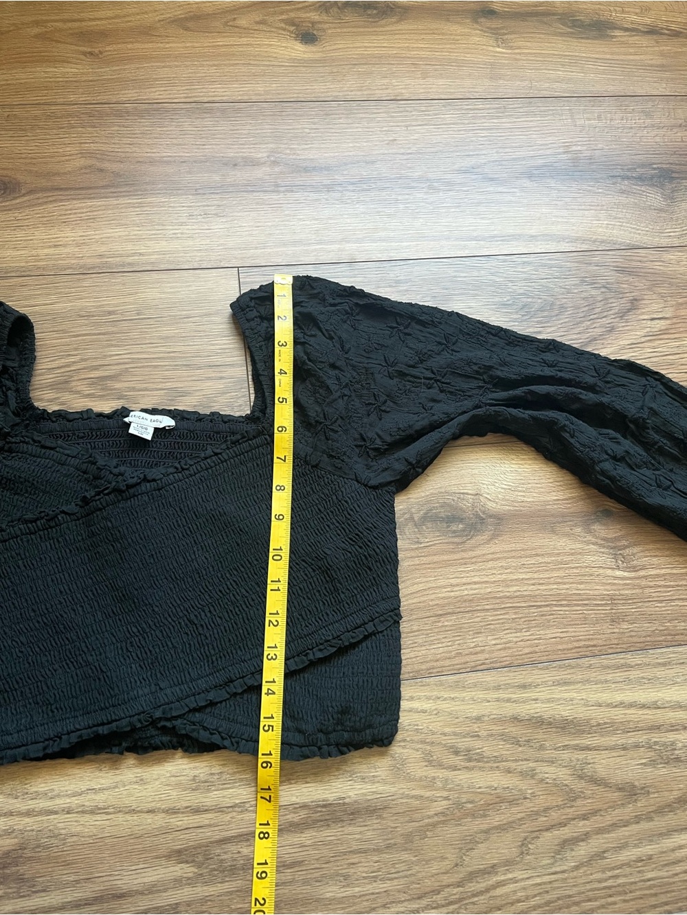 American Eagle Black Smocked Cross Front Long Sleeve Blouse Crop Top Size L - Picture 6 of 6